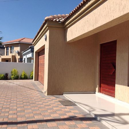 Sapphire Court Bed & Breakfast Gaborone Exterior photo